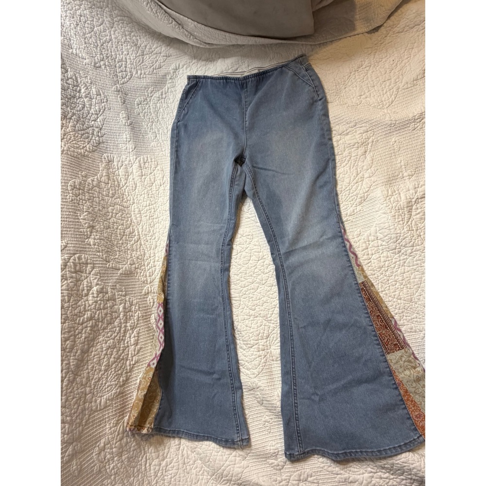Cato's Denim Patchwork Flare Jeans Light Wash High Rise Petite 8P Pull On